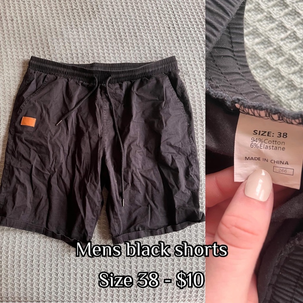 SHEIN Black Cargo Shorts for Men
